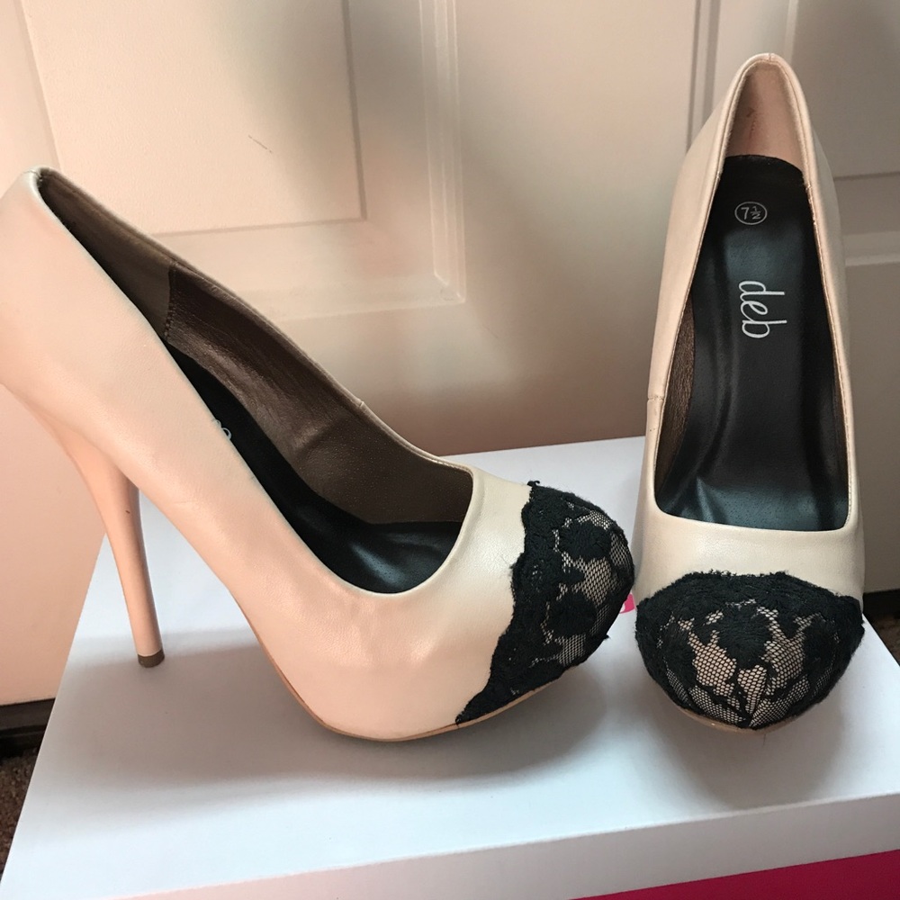 Deb Size 7.5 Tan & Lace Platform Heels